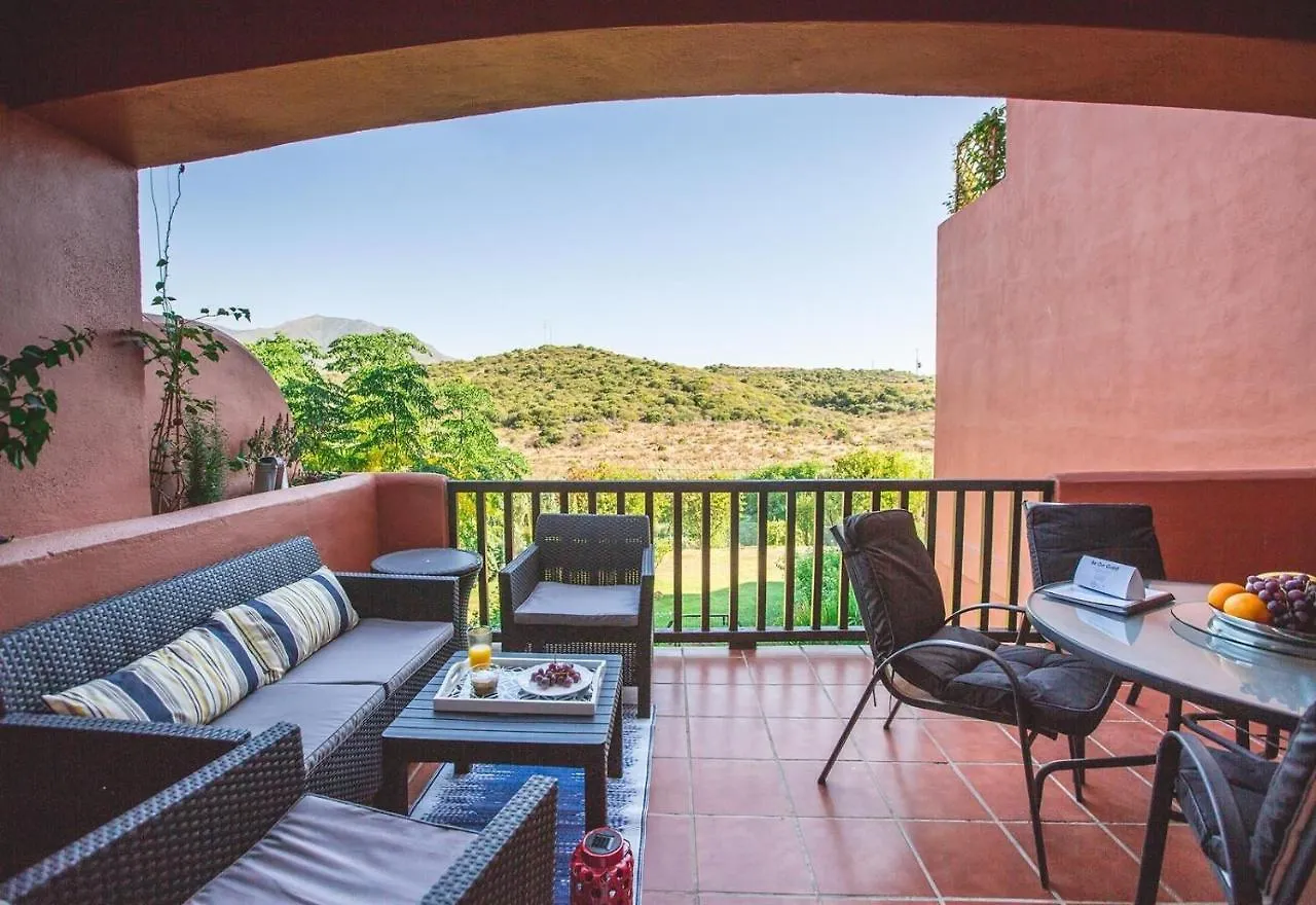 Gorgeous Townhouse With Seaview Apartment Estepona